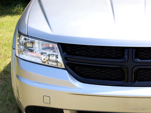 Used 2020 Dodge Journey SE w/ Blacktop Package image 22