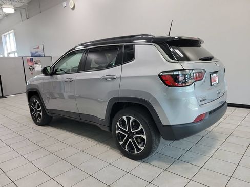 Certified 2022 Jeep Compass Limited AWD/4WD image 4