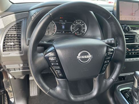 Used 2024 Nissan Armada SV AWD/4WD image 13