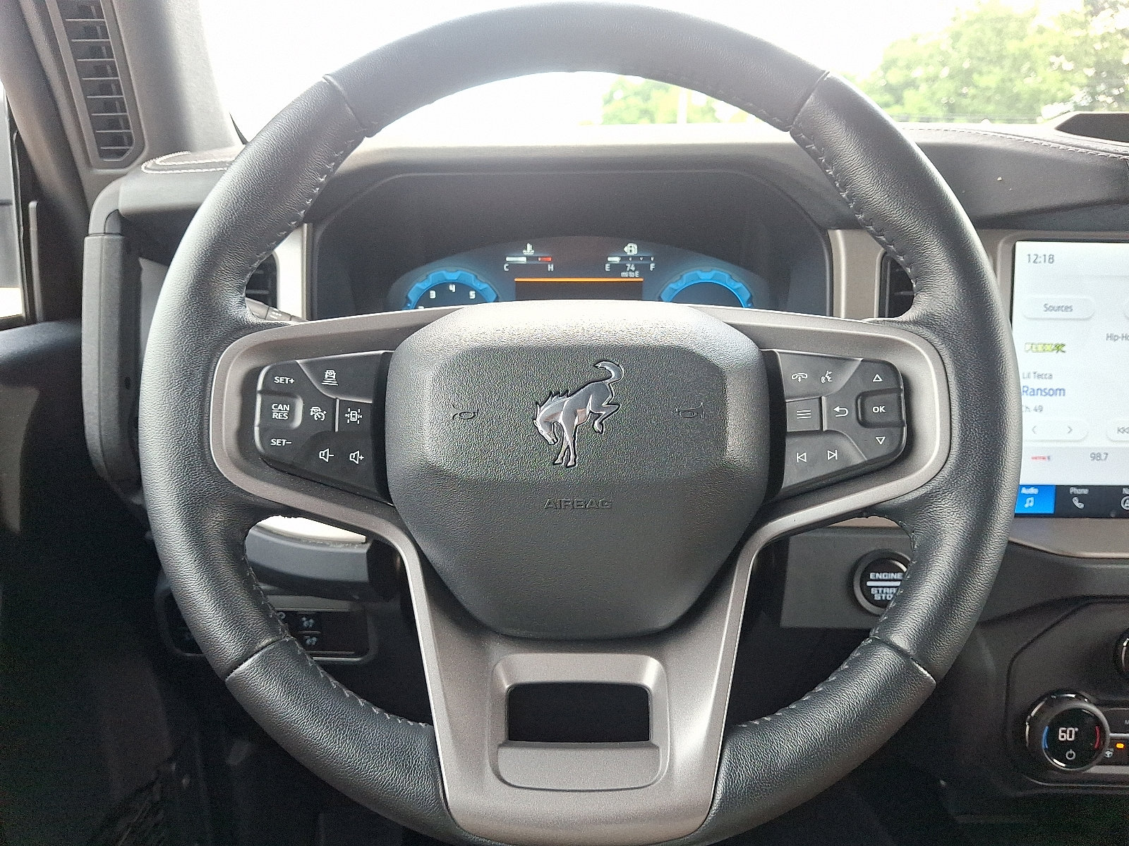 Used 2025 Ford Bronco Outer Banks w/ Sasquatch Package AWD/4WD image 18