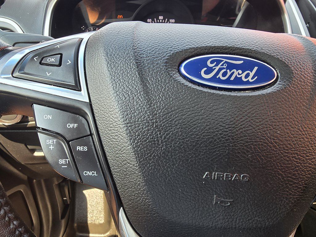 Used 2016 Ford Edge SEL w/ Canadian Touring Package AWD/4WD image 16