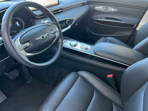 Used 2025 Genesis GV70 2.5T image 12