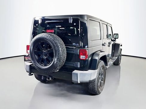 Used 2014 Jeep Wrangler Unlimited Altitude image 6