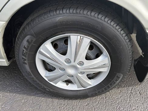Used 2000 Toyota Camry CE FWD image 45