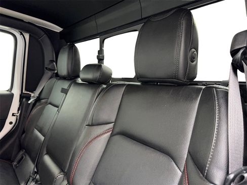 Used 2021 Jeep Gladiator Rubicon image 37