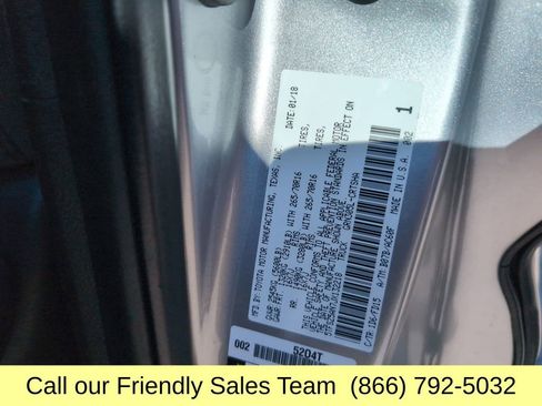 Used 2018 Toyota Tacoma TRD Off-Road w/ Technology Package image 27