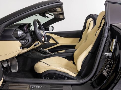 Certified 2021 Ferrari 812 GTS image 34