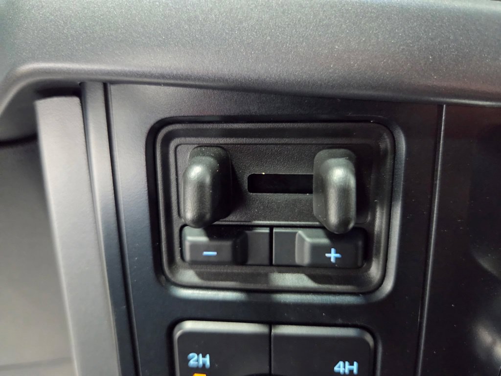 Used 2025 Ford F150 XLT w/ Equipment Group 302A MID AWD/4WD image 40