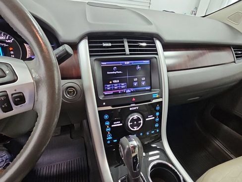 Used 2013 Ford Edge Limited w/ Driver Entry Pkg FWD image 14