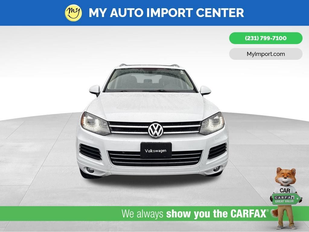 Used 2014 Volkswagen Touareg TDI AWD/4WD image 2