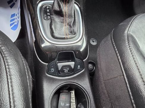 Used 2019 Jeep Compass Limited AWD/4WD image 13