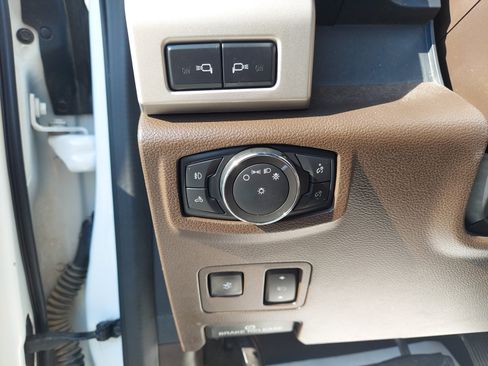Used 2022 Ford F250 King Ranch w/ King Ranch Ultimate Package AWD/4WD image 27