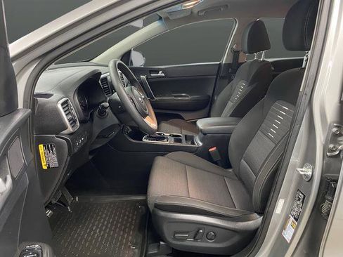 Used 2020 Kia Sportage LX w/ LX Popular Package image 4