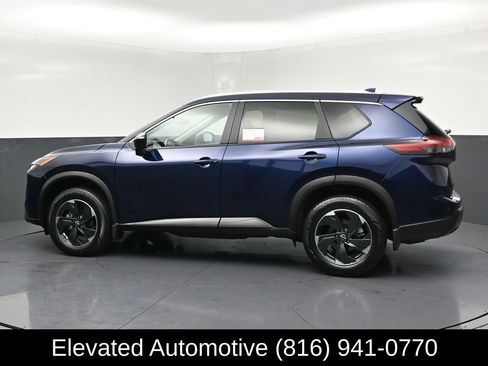 Used 2024 Nissan Rogue SV w/ SV Premium Package AWD/4WD image 27