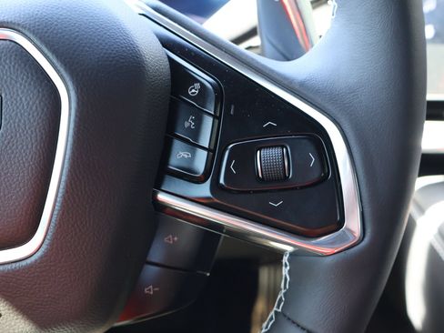 Used 2024 Chevrolet Corvette Z06 RWD image 18