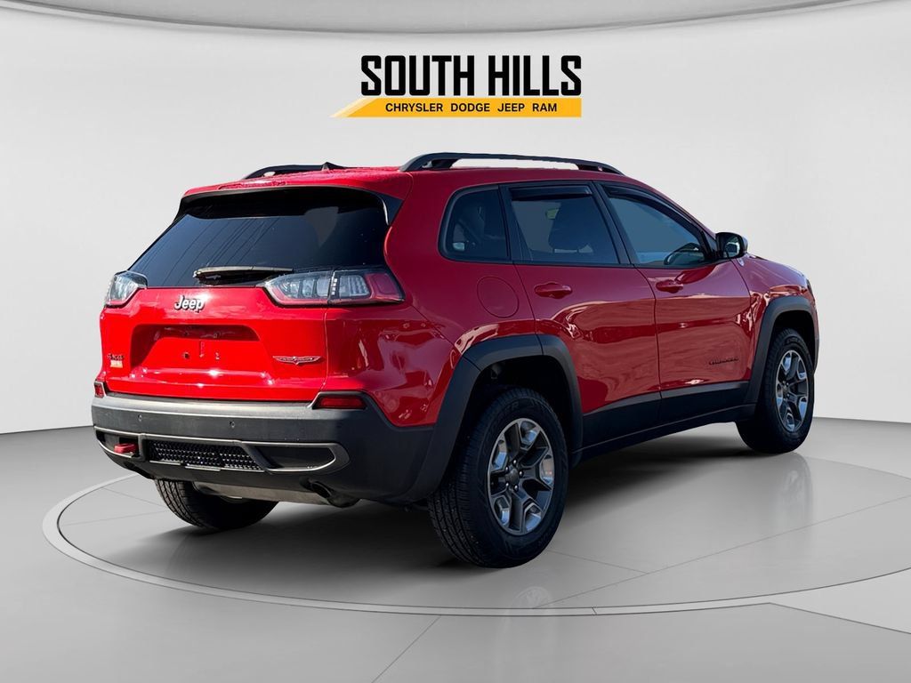 Used 2019 Jeep Cherokee Trailhawk w/ Comfort/Convenience Group AWD/4WD image 5
