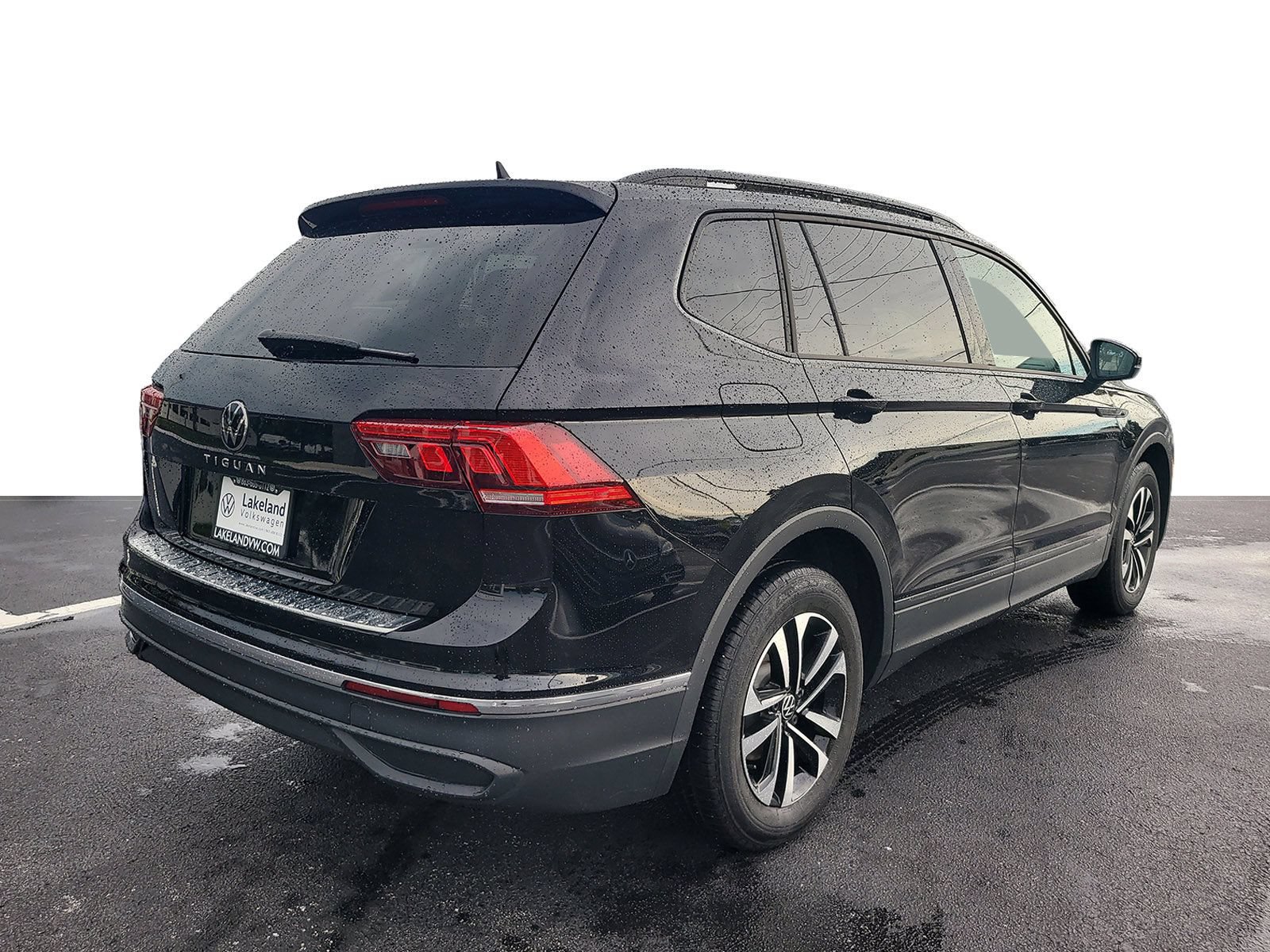 Used 2023 Volkswagen Tiguan S FWD image 3