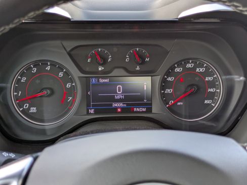 Used 2022 Chevrolet Camaro LT w/ Technology Package image 18