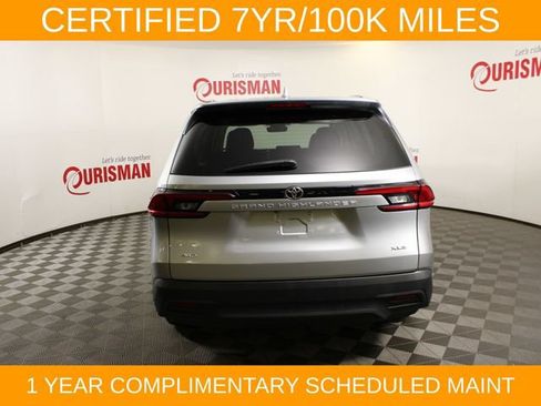 Used 2025 Toyota Grand Highlander AWD image 7