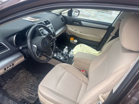 Used 2019 Subaru Outback 2.5i Premium image 12