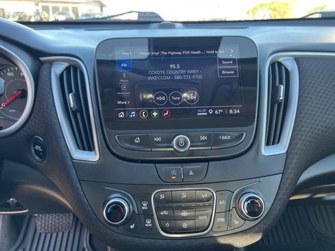 Used 2023 Chevrolet Malibu LT image 15