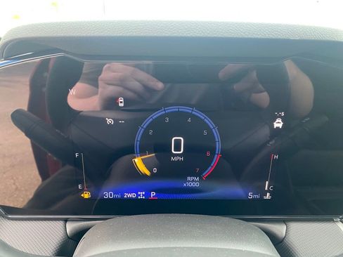 New 2026 Chevrolet TrailBlazer LT w/ Midnight Edition AWD/4WD image 14
