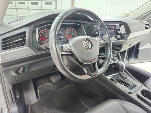 Used 2019 Volkswagen Jetta SE FWD image 19