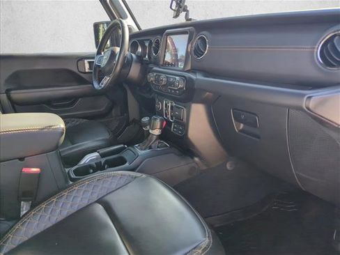 Used 2022 Jeep Gladiator Overland AWD/4WD image 24