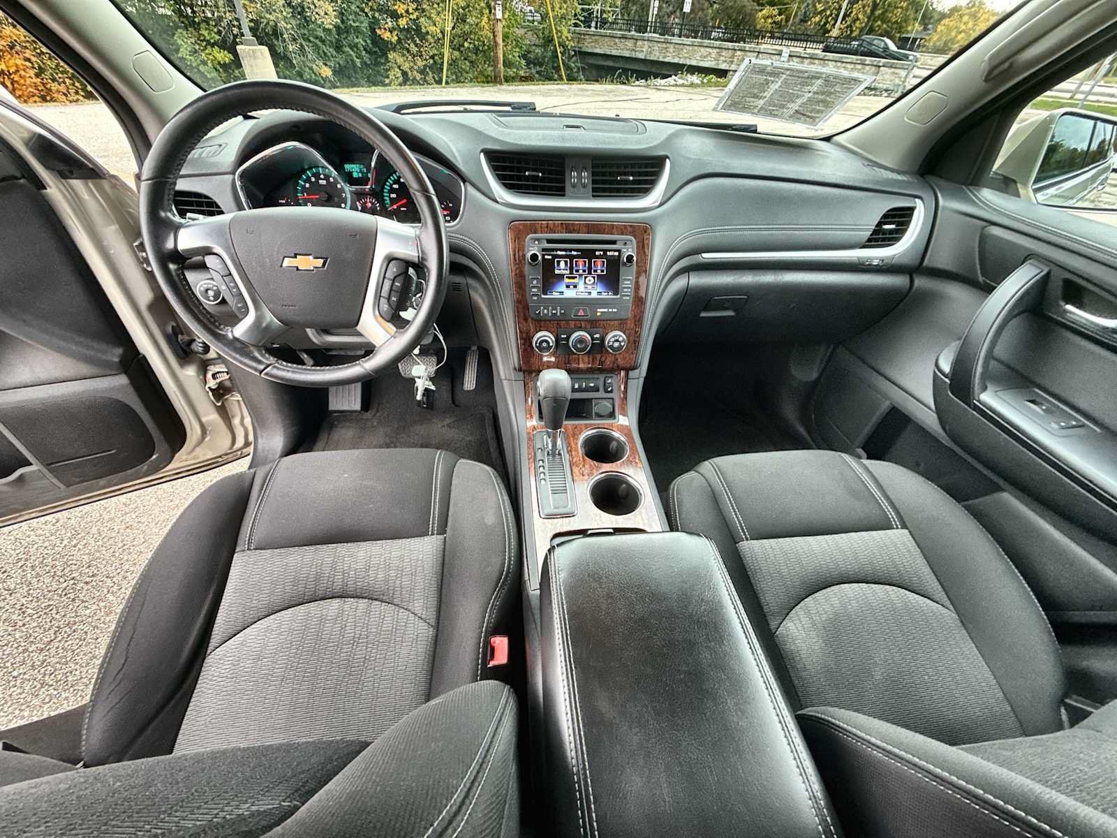 Used 2014 Chevrolet Traverse LT AWD/4WD image 18