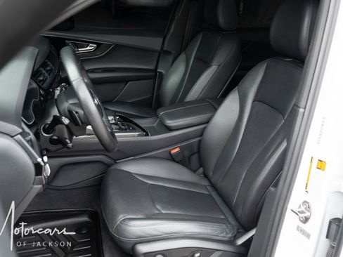 Used 2018 Audi Q7 3.0T Prestige AWD/4WD image 26