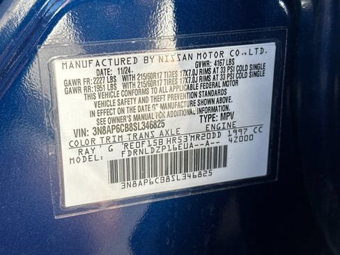 Used 2025 Nissan Kicks SV AWD/4WD image 32