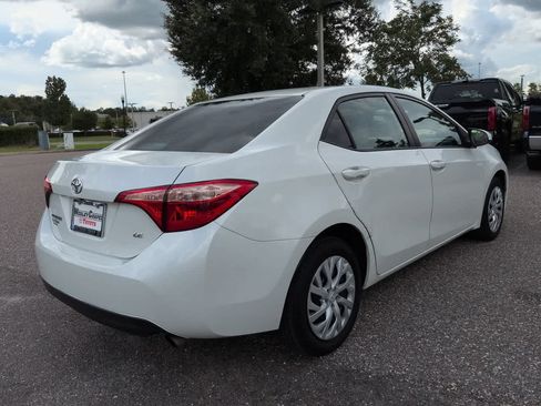 Used 2019 Toyota Corolla LE FWD image 6