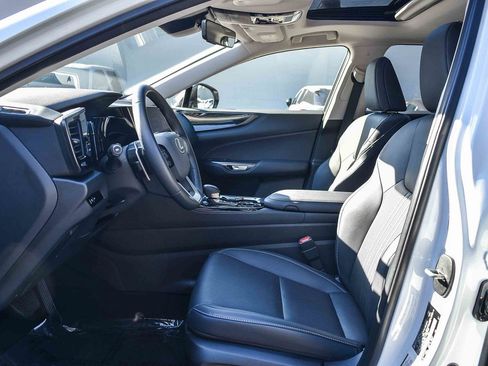 Used 2025 Lexus NX 250 250 image 17