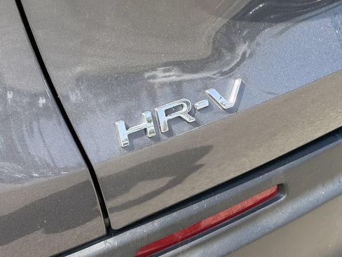 Used 2023 Honda HR-V LX image 6