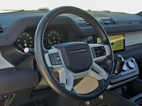 Used 2023 Land Rover Defender 110 S image 15