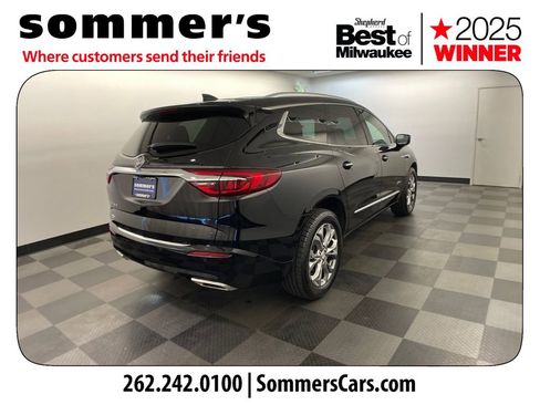 Used 2020 Buick Enclave Avenir w/ Avenir Technology Package AWD/4WD image 5