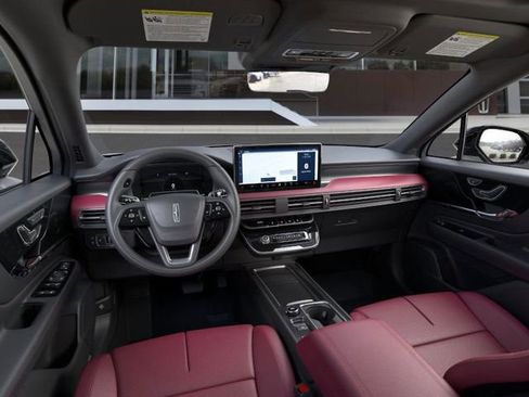 New 2026 Lincoln Corsair Grand Touring image 9