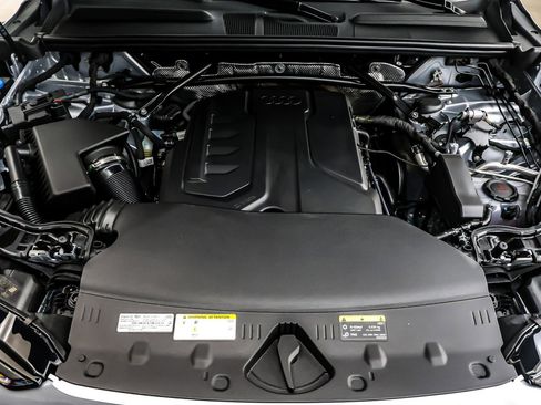 New 2025 Audi Q5 Premium image 11