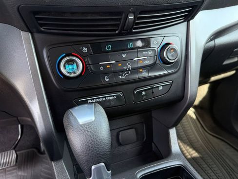 Used 2017 Ford Escape SE image 20