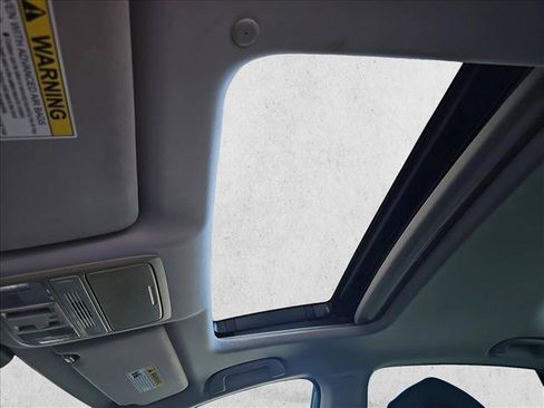 Used 2018 Honda Accord EX image 16