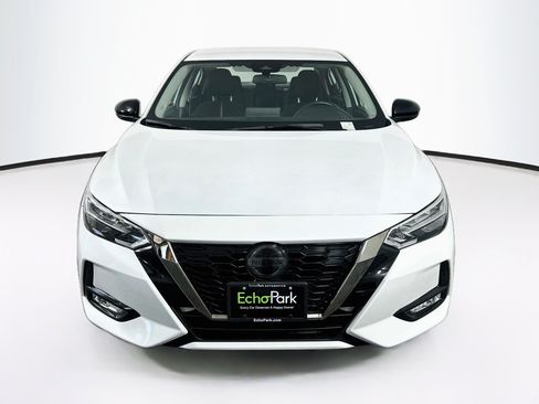 Used 2023 Nissan Sentra SR FWD image 2
