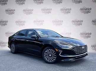 Used 2023 Hyundai Sonata Limited w/ Cargo Package FWD video 2