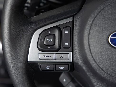 Used 2017 Subaru Outback 3.6R Limited image 31