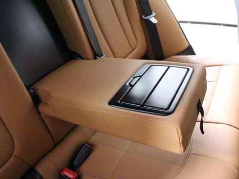 Used 2023 BMW X4 xDrive30i w/ Parking Assistance Package image 16