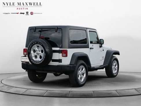 Used 2017 Jeep Wrangler Sport AWD/4WD image 16