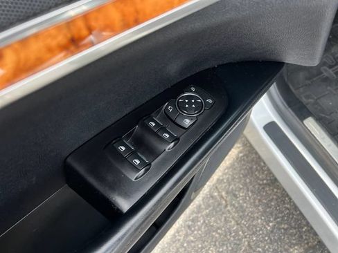 Used 2016 Lincoln MKX Select w/ Select Plus Package FWD image 13