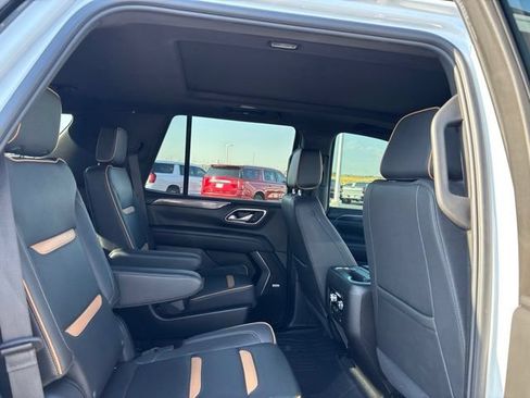 Used 2024 GMC Yukon AT4 w/ Technology Package AWD/4WD image 15