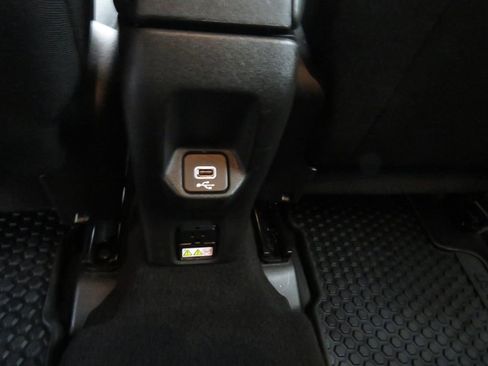 Used 2022 Jeep Renegade Latitude w/ Convenience Group image 23