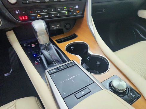 Used 2022 Lexus RX 350 FWD w/ Premium Package image 16