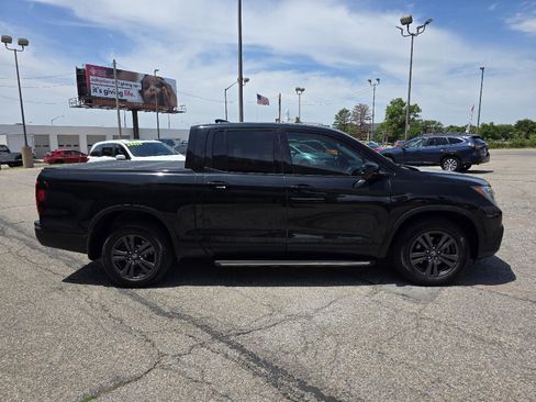 Used 2019 Honda Ridgeline Sport image 4